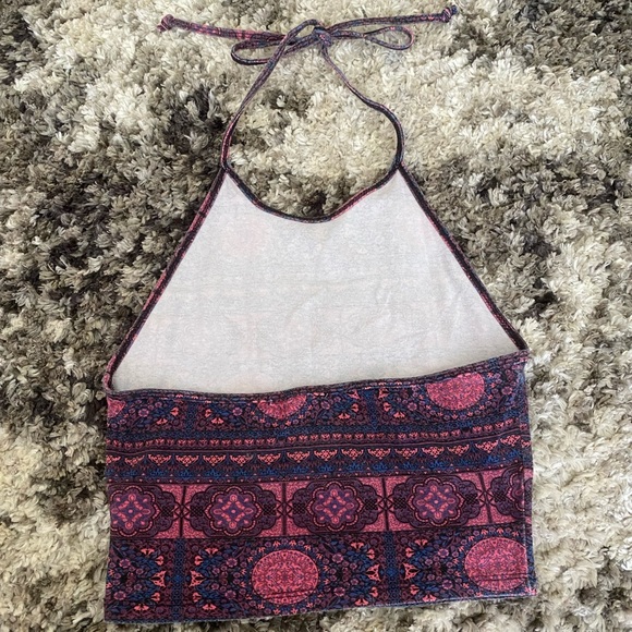 Pattern Halter Backless Top - Picture 3 of 4